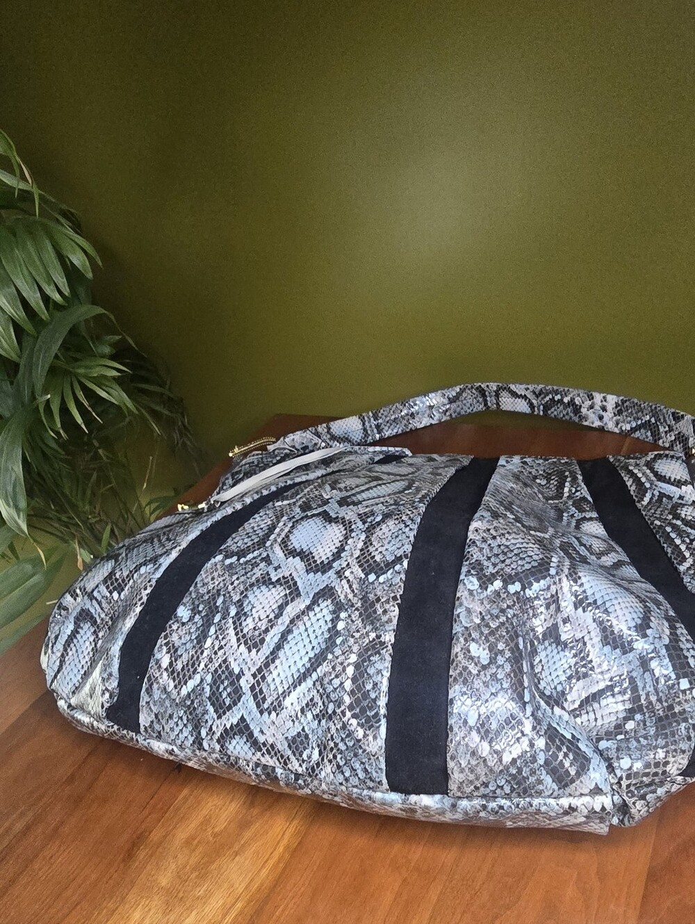 Aimee Kestenberg XL Tuscany Hobo Bag Snakeskin Print - Picture 2 of 14